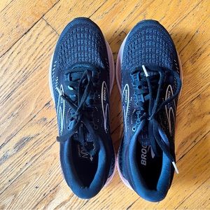 Brooks Glycerin 19 women’s black pink running shoes-EUC-size 8